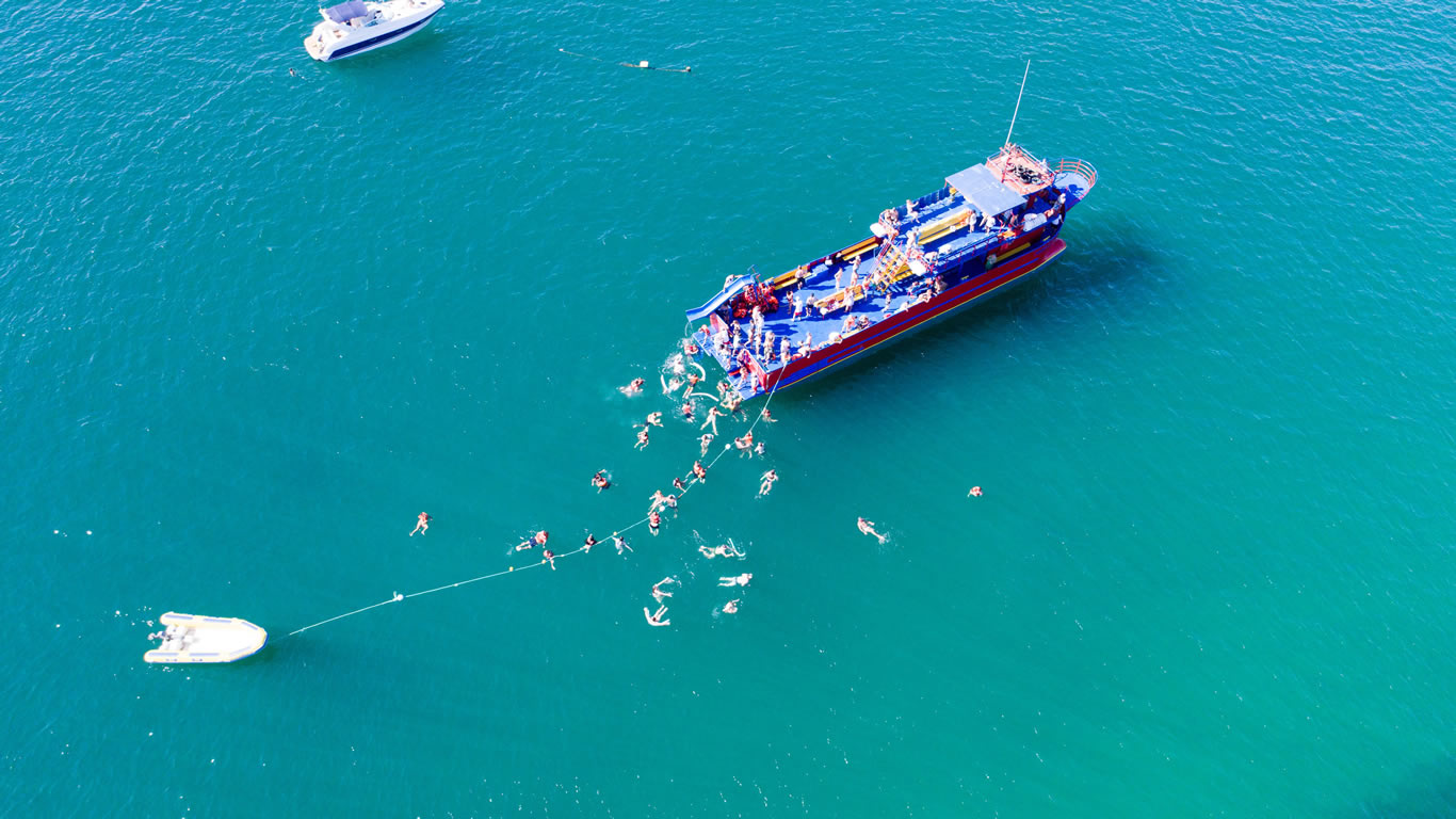 Passeio de barco em São Francisco do Sul